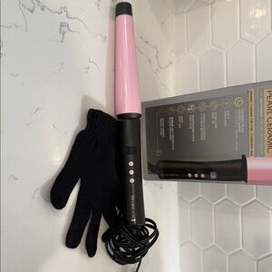 Remington Pink and Black Curling Wand with Glove